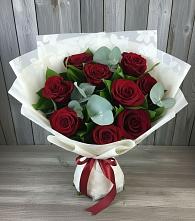 Букет цветов из:  Розы в Бургуне-Маджаре