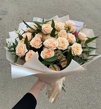 Букет Кремовые розы Латте в Бургуне-Маджаре