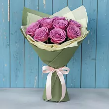 Букет Розы Фёрст Леди в Бургуне-Маджаре