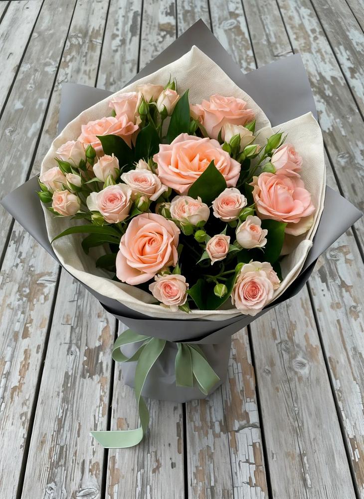 Букет цветов из: Розы в Бургуне-Маджаре