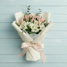 Букет цветов из:  Альстромерии в Бургуне-Маджаре