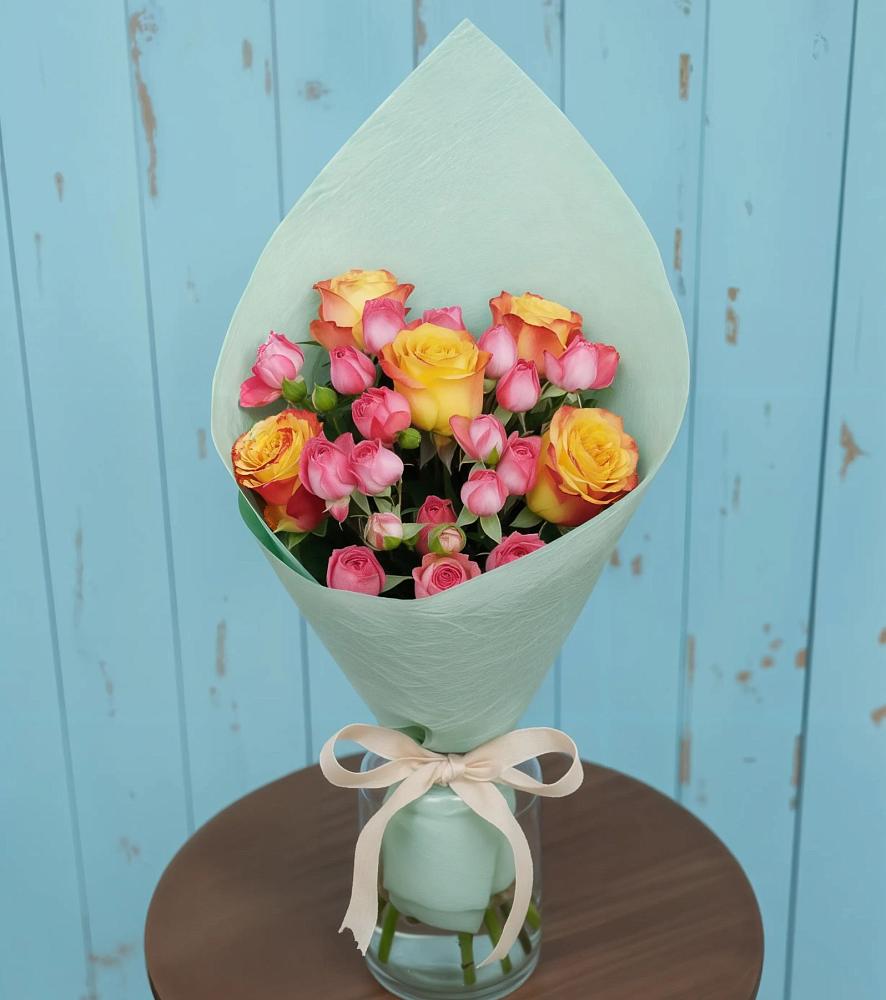 Букет цветов из: Розы в Бургуне-Маджаре