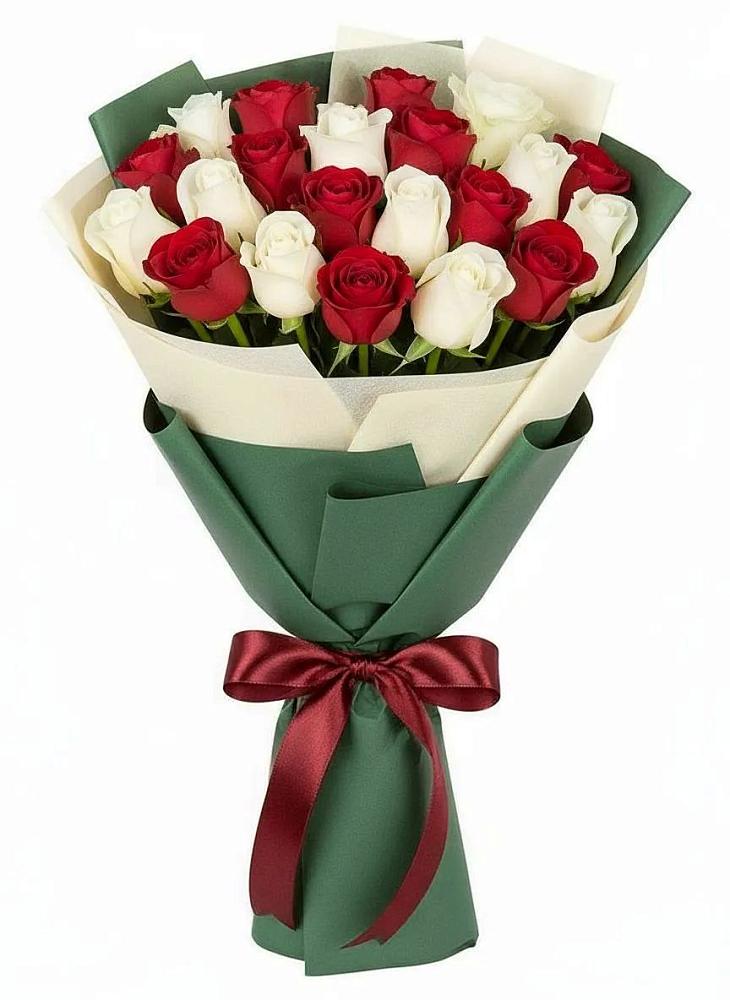 Букет Микс из красных и белых роз в Бургуне-Маджаре