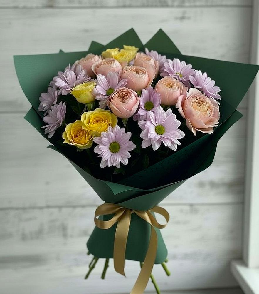 Букет цветов из: Хризантемы и Розы в Бургуне-Маджаре