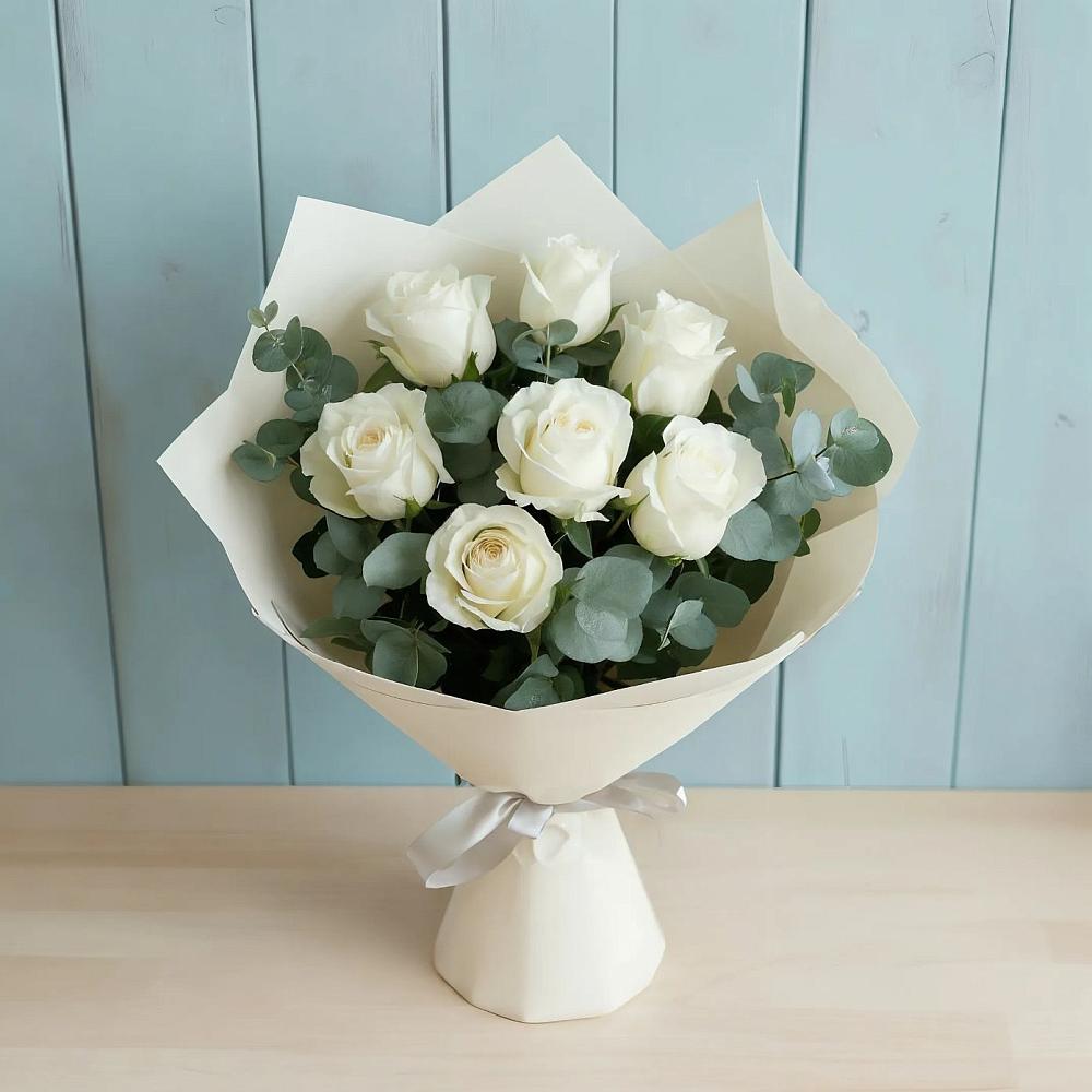 Букет Белые розы в Эвкалипте в Бургуне-Маджаре