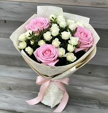 Букет цветов из:  Розы в Бургуне-Маджаре