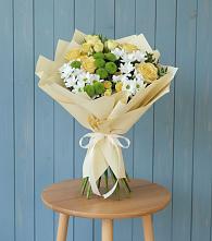 Букет цветов из:  Хризантемы и Розы в Бургуне-Маджаре