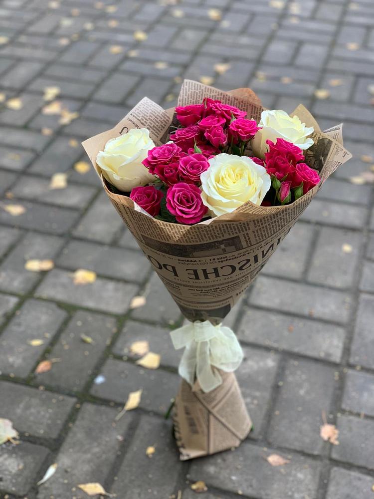Букет цветов из: Розы в Бургуне-Маджаре