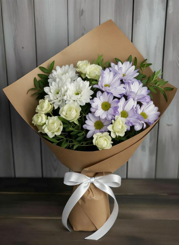Букет цветов из: Хризантемы и Розы в Бургуне-Маджаре
